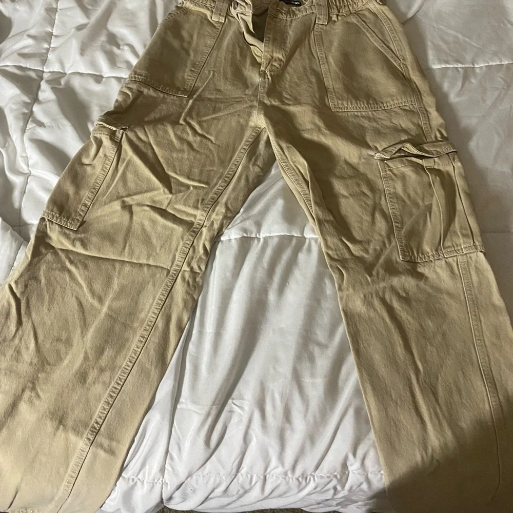 Cargo pants - Picture 3 of 3